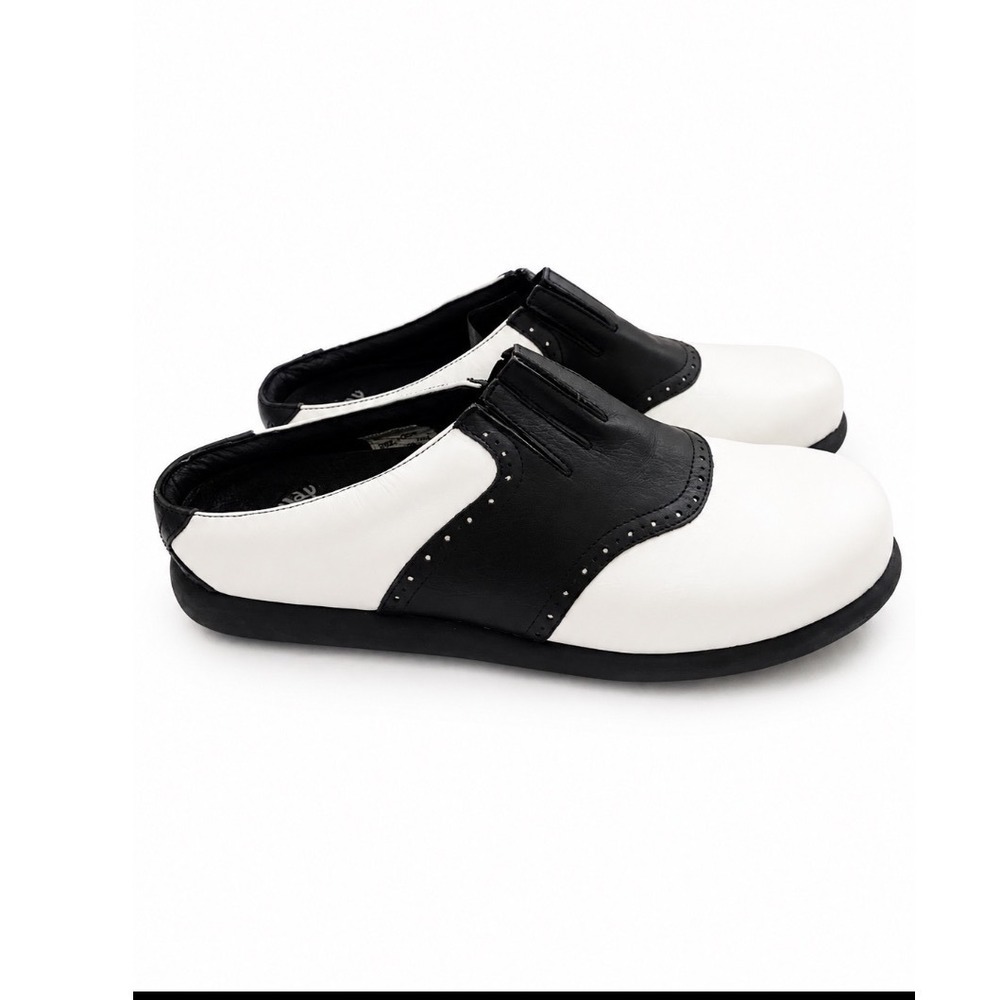 Callaway Golf Mule 11  Black White Leather Kiltie Saddle Shoe Mules Slip O